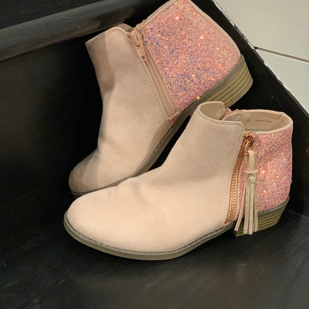 Dolce Vita kids ankle boot - blush size 1
